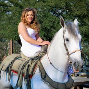 Meet your Posher, Mayra